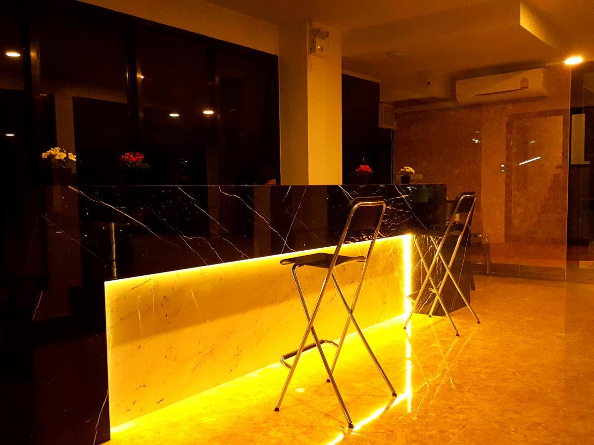 The All 24 Luxury Residence Bangkok Luaran gambar